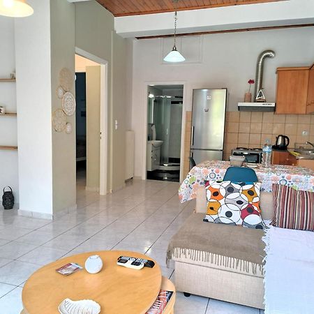 Family Stone Apartment คิปปาริสเซีย ภายนอก รูปภาพ