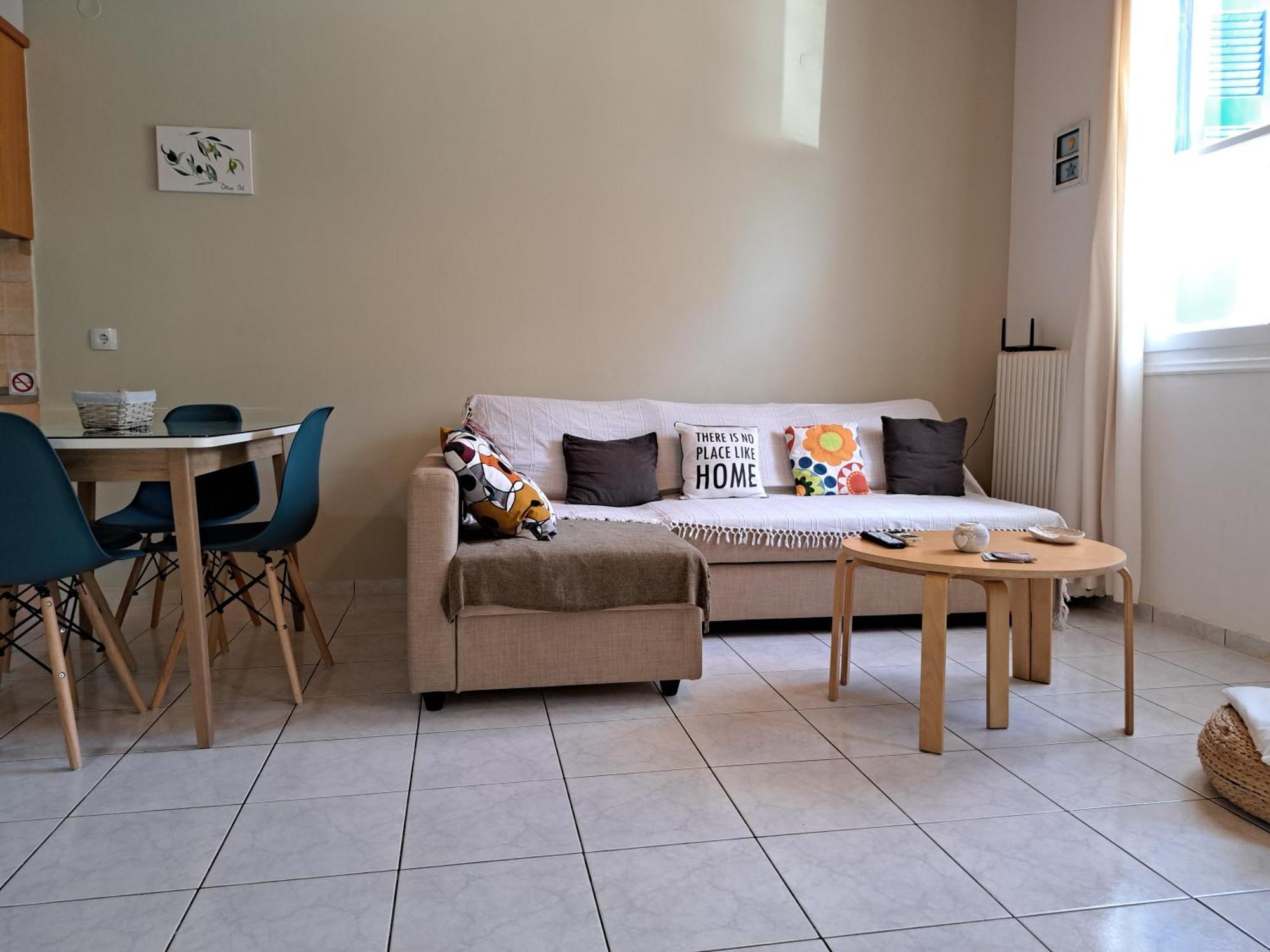 Family Stone Apartment คิปปาริสเซีย ภายนอก รูปภาพ